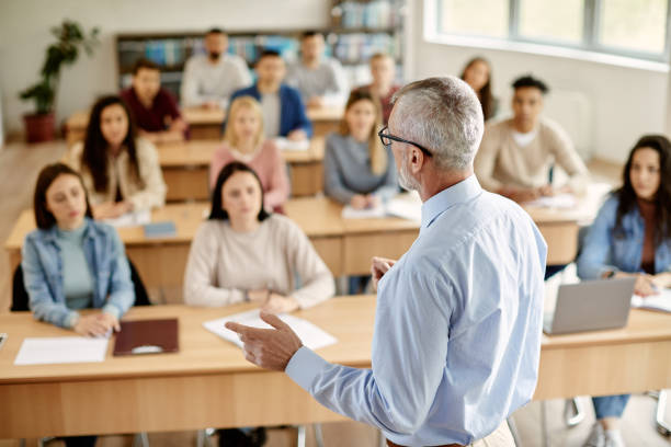Hands-On vs. Online: Which Insurance Training Classes Deliver Better Results?